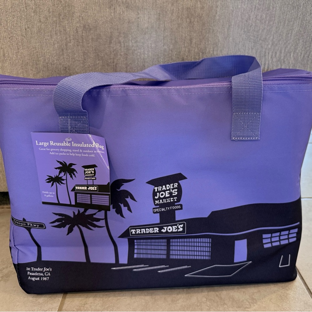 NWT Limited Edition Trader Joe's Lavender Purple Insulated Tote Bag